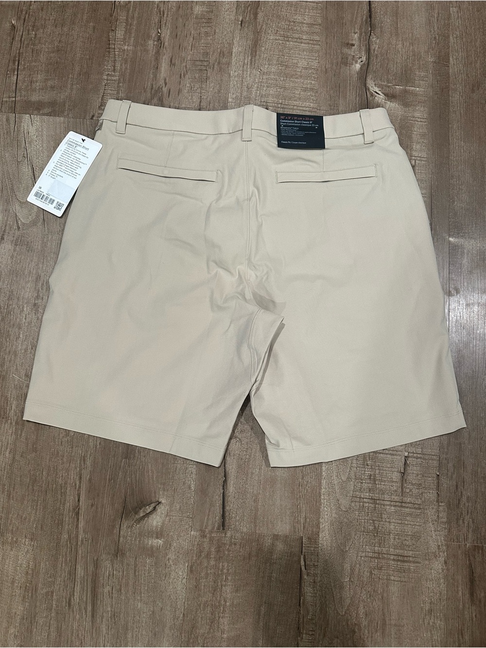 Lululemon Commission Classic Fit Short 9” (Trench) - NWT - Picture 2 of 6
